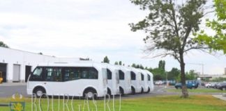 На улицах Бругаса появились комфортабельные микроавтобусы
