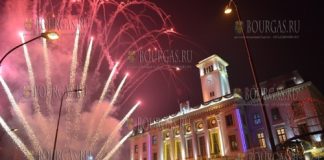 7 декабря, Сливен, в городе зажгла огни главная Рождественская елка города и региона
