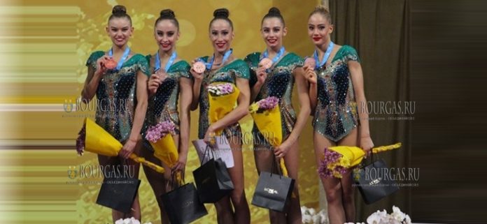 На 36-м Чемпионате Мира по художественной гимнастике, который проходит в Софии, сборная Болгарии по художественной гимнастике дотянулась до бронзы в многоборье На 36-м Чемпионате Мира по художественной гимнастике, который проходит в Софии, сборная Болгарии по художественной гимнастике дотянулась до бронзы в многоборье