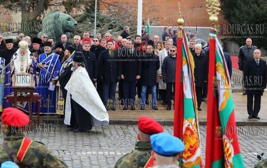 6 января 2019 года - в Иорданов день в Болгарии освятили флаги болгарской армии