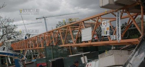 На строительстве Арена Бургас упала стрела башенного крана