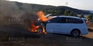 Сегодня горел автомобиль на пляже возле Царево