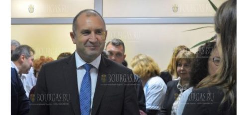 Румен Радев открыл Българската Коледа в Варне