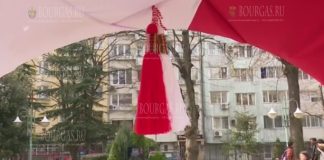 В Варне создали 20-метровую мартеницу