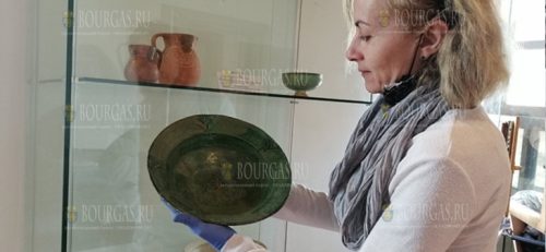 Обновили две выставки на острове Святой Анастасии