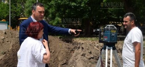 В Бургасе реконструируют детские площадки