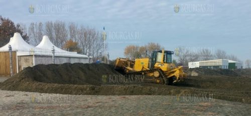 На Северном пляже в Бургасе снова строят дамбу