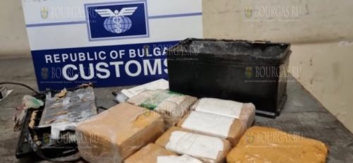 На днях таможенники Болгарии задержали партию героина 5,7 кило