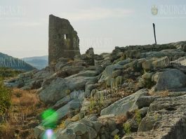 археологическое открытие в Перпериконе