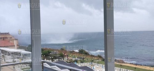 Мини-торнадо был замечен на Юге Болгарии