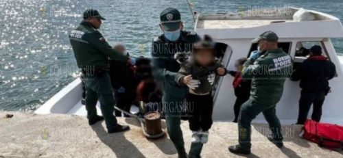 В Черном море под Шаблой спасли нелегальных мигрантов