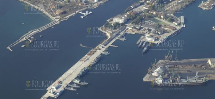 В Варне отмечают годовщину со дня основания военно-морской базы