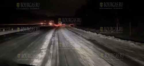 автомагистраль Хемус занесло снегом