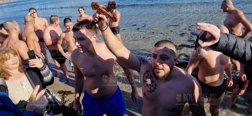 Крест в Созополе спас учител