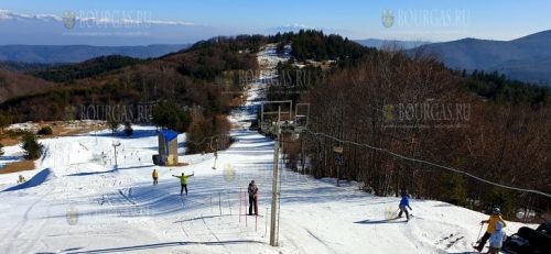 Открывают сезон в горнолыжном центре Осогово в Болгарии