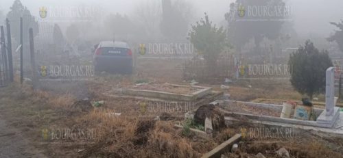Водитель из Бургаса попал в ДТП в районе кладбища