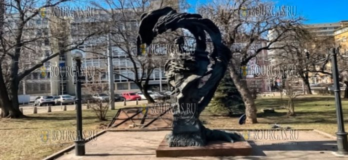 памяник Тарасу Шевченко в Болгарии