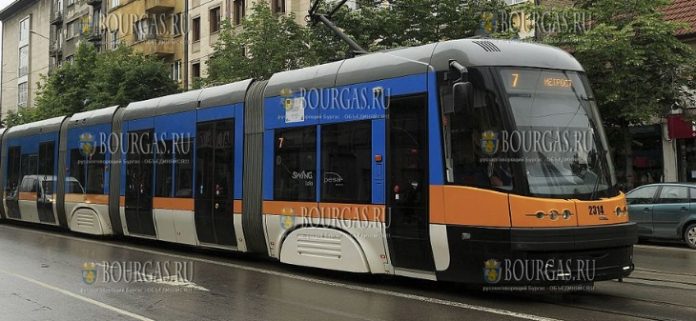 25 новых трамваев для Софии приехали в столицу Болгарии