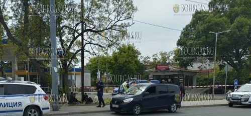Группу мигрантов и торговца людьми задержали на заправке в Бургасе