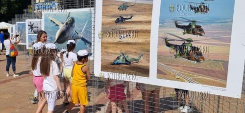 Передвижная выставка ВВС Болгарии приземлилась в центре Добрича