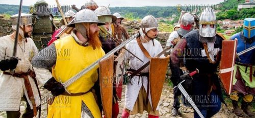 Средневековый фестиваль собирает реконструкторов в Царевеце