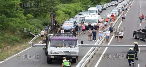 Дорога Бургас-Созополь оказалась закрыта во второй раз
