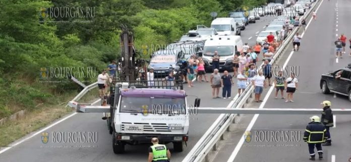 Дорога Бургас-Созополь оказалась закрыта во второй раз
