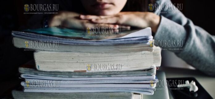 Болгары учатся, но у них нет времени
