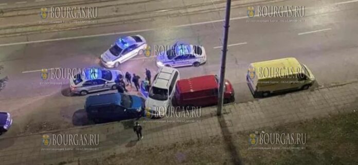 Автомобиль с мигрантами разбился на улице в Софии