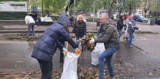 новоизбранный мэр Варны - Благомир Коцев, занялся уборкой улиц