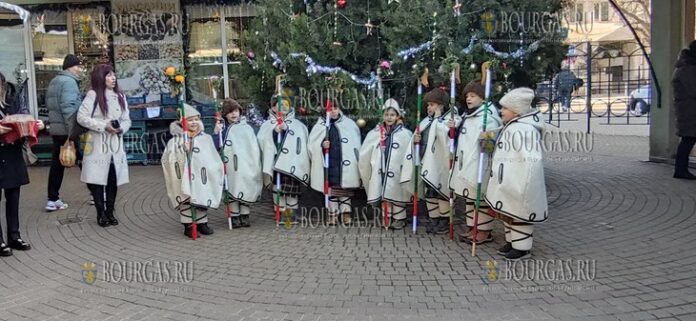 Коледари порадовала покупателей на рынке Краснодар в Бургасе