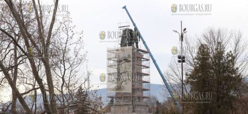 от Памятника Советской армии в Софии почти ничего не осталось
