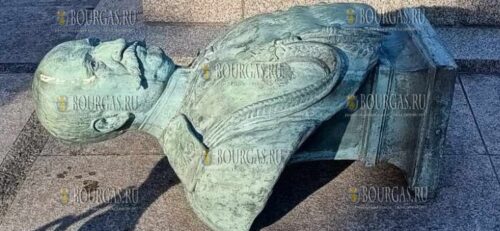 памятник графу Игнатьеву в Варне подвергся нападению вандала