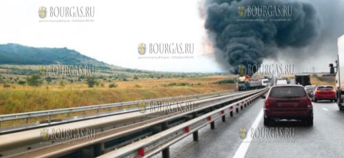 На трассе София - Русе загорелась грузовая автомашина