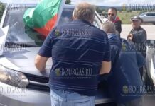 Представители Възраждане напали на украинскую делегацию в Болгарии