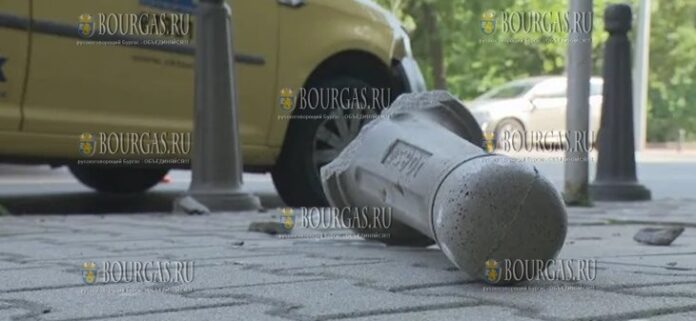 Такси в Софии наехало на ногу пешехода