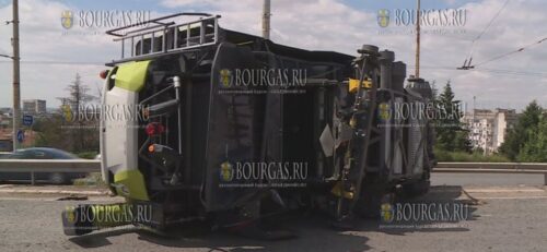 Комбайн перевернулся и заблокировал бульвар Болгария в Русе