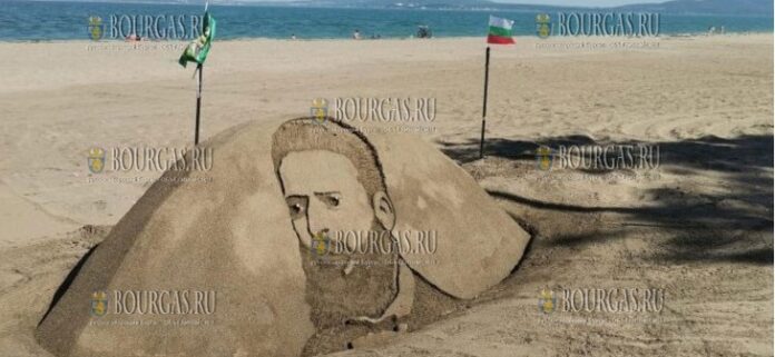 Лицо Ботева на пляже в Бургасе
