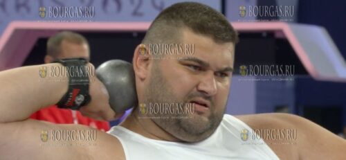 болгарский атлет - Рушди Рушди, категория F55 (парализован ниже пояса инвалидной коляской) выиграл золото на Паралимпийских играх в Париже