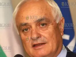 министр обороны Болгарии - Атанас Запрянов