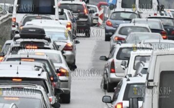 пробки из автомобилей на границах Болгарии