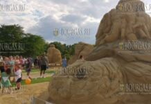 Фестиваль песчаных фигур в Бургасе