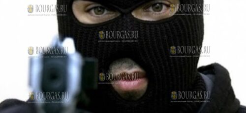 люди в масках в Болгарии ограбили