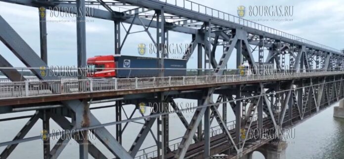 Ремонт Дунайского моста в Болгарии продолжается