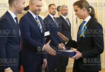 в Словакии школьник не пожал руку президенту