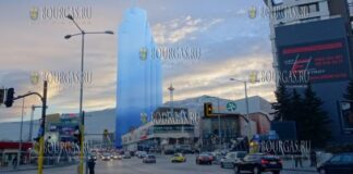 215 метровый небоскреб в Софии