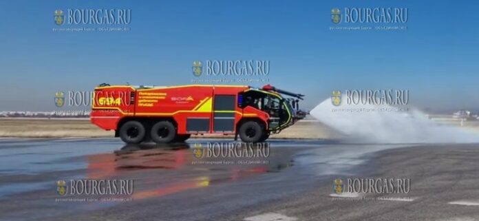 Аэропорт Софии приобрел современную пожарную машину