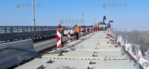 Мост через Дунай в районе Русе на болгаро-румынской границе строится