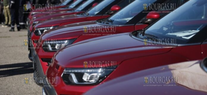 болгарские пожарные получили новенькую технику, 100 автомобилей и 6 емкостей для воды