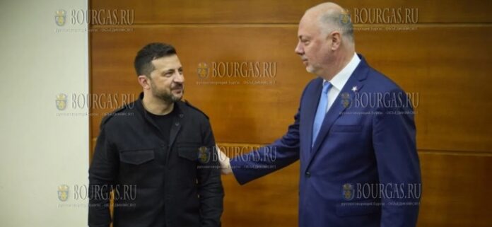 премьер Болгарии - Росен Желязков, встретился с президентом Украины - Владимиром Зеленским премьер Болгарии - Росен Желязков, встретился с президентом Украины - Владимиром Зеленским